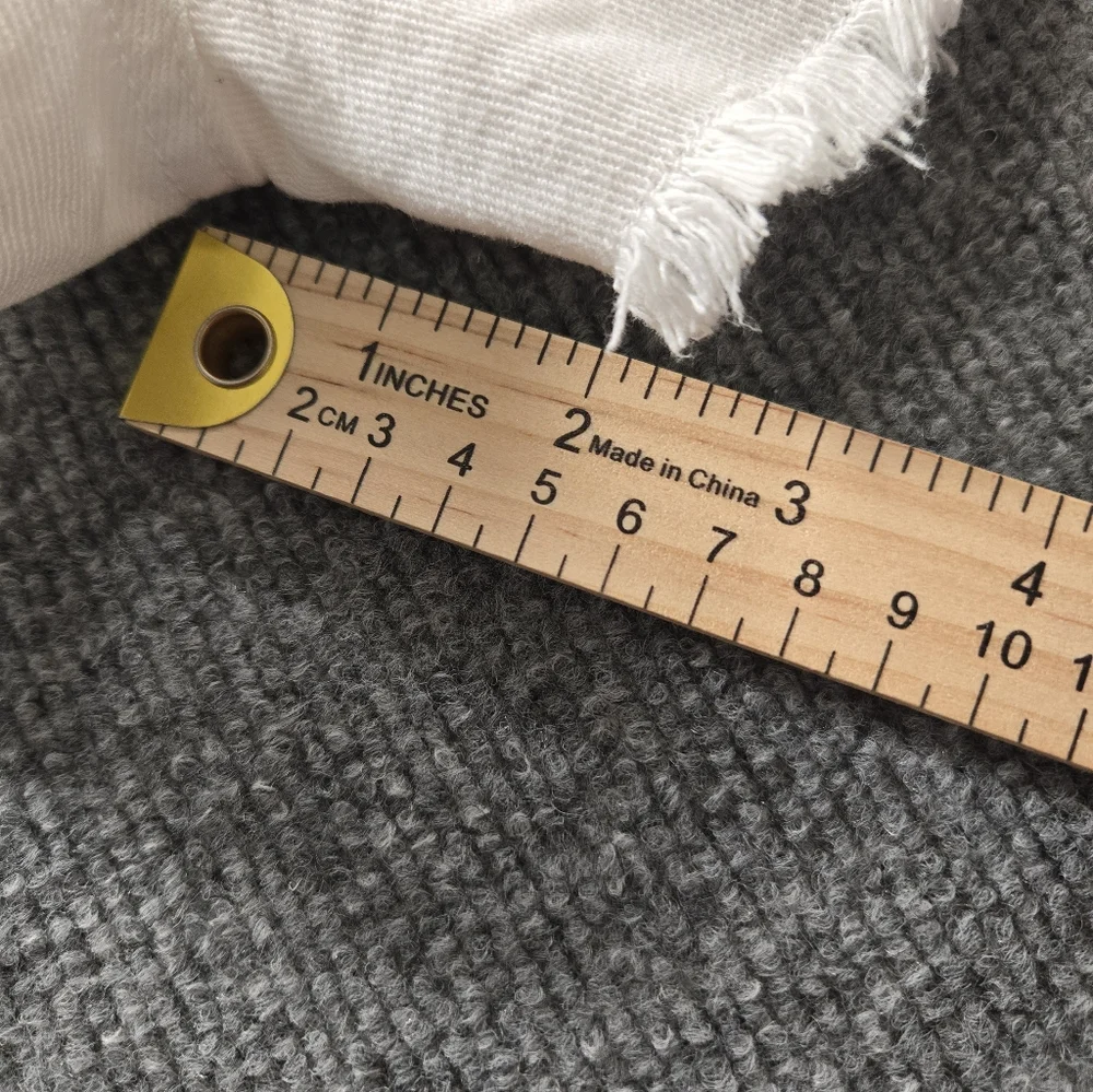 Cupcakes and Cashmere Carisma White Short Overalls Size 2‎